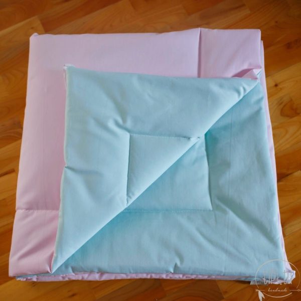 il_794xN.1122191281_5foq.jpg Mint and Pink šator with Pom Poms